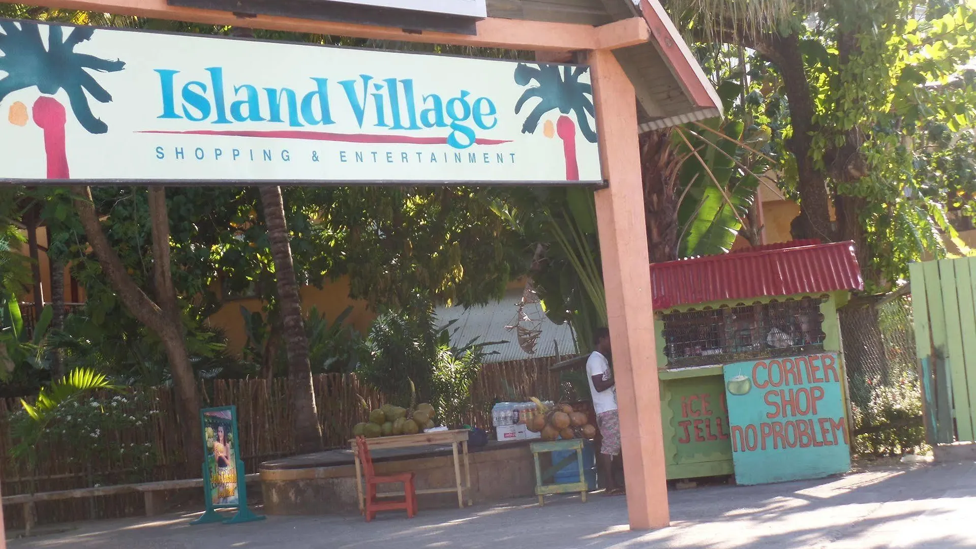 Dolphin Beach Suite location