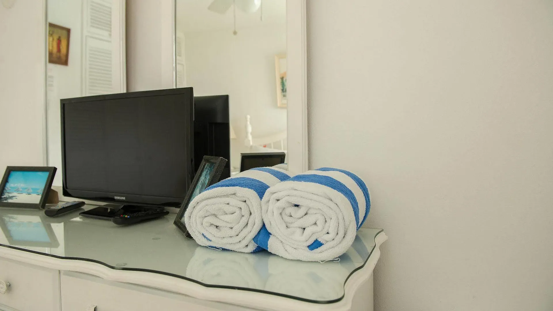 Dolphin Beach Suite Ocho Rios Apartment